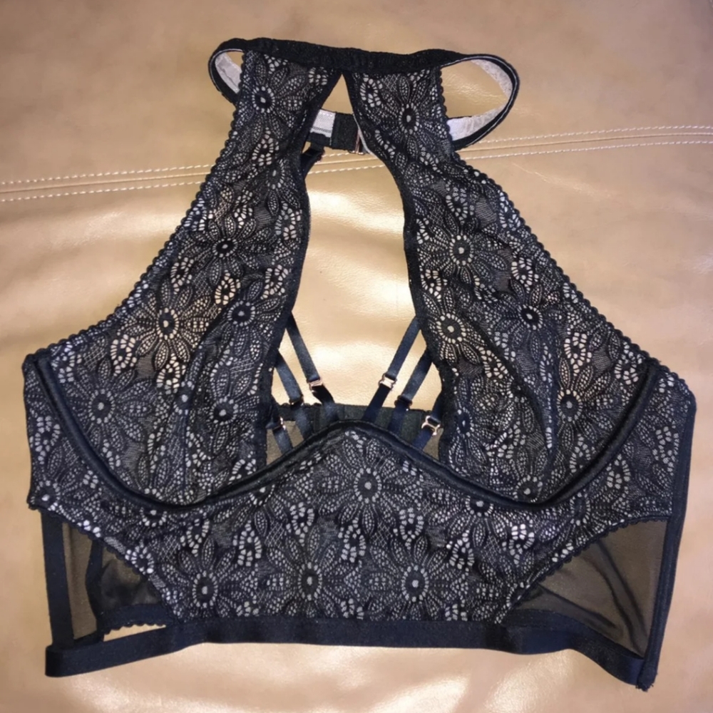 SOLD- Victoria's Secret lace lingerie bralette
